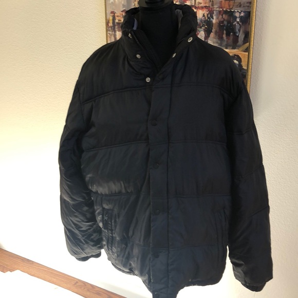 Old Navy MAN’S EXTRA LARGE JACKET. PRE-LOVED - Picture 8 of 8